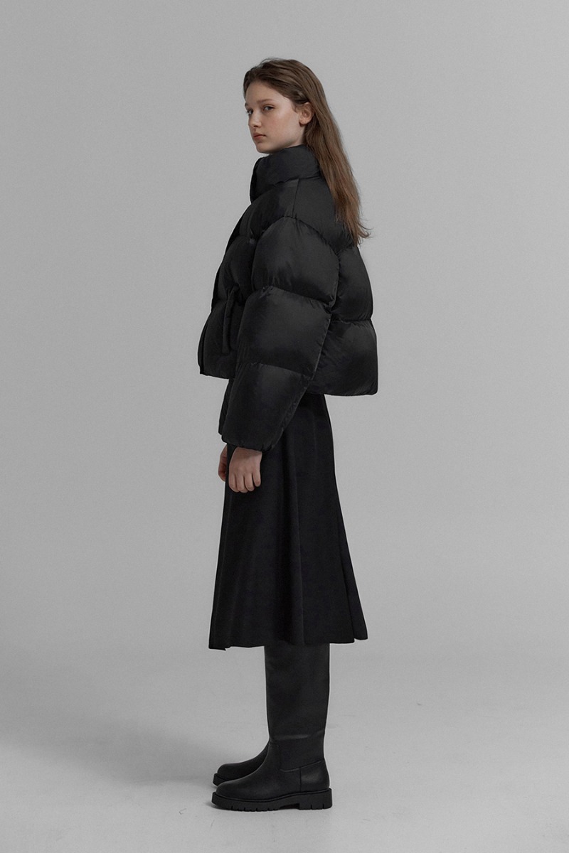 Cropped down puffer (Black)